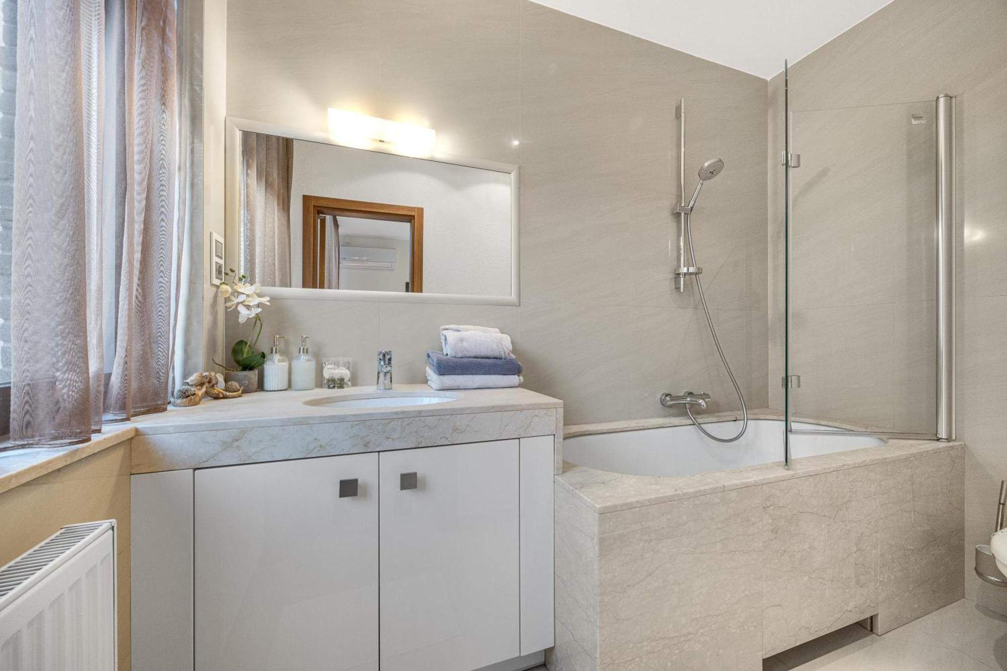 Revon Business Apartment 48 Dunajska Bratislava Bagian luar foto
