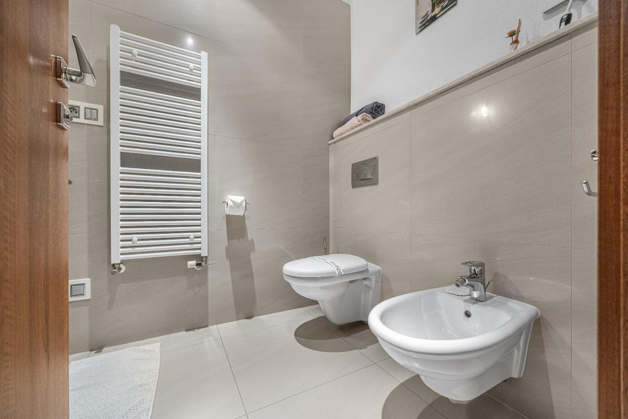 Revon Business Apartment 48 Dunajska Bratislava Bagian luar foto