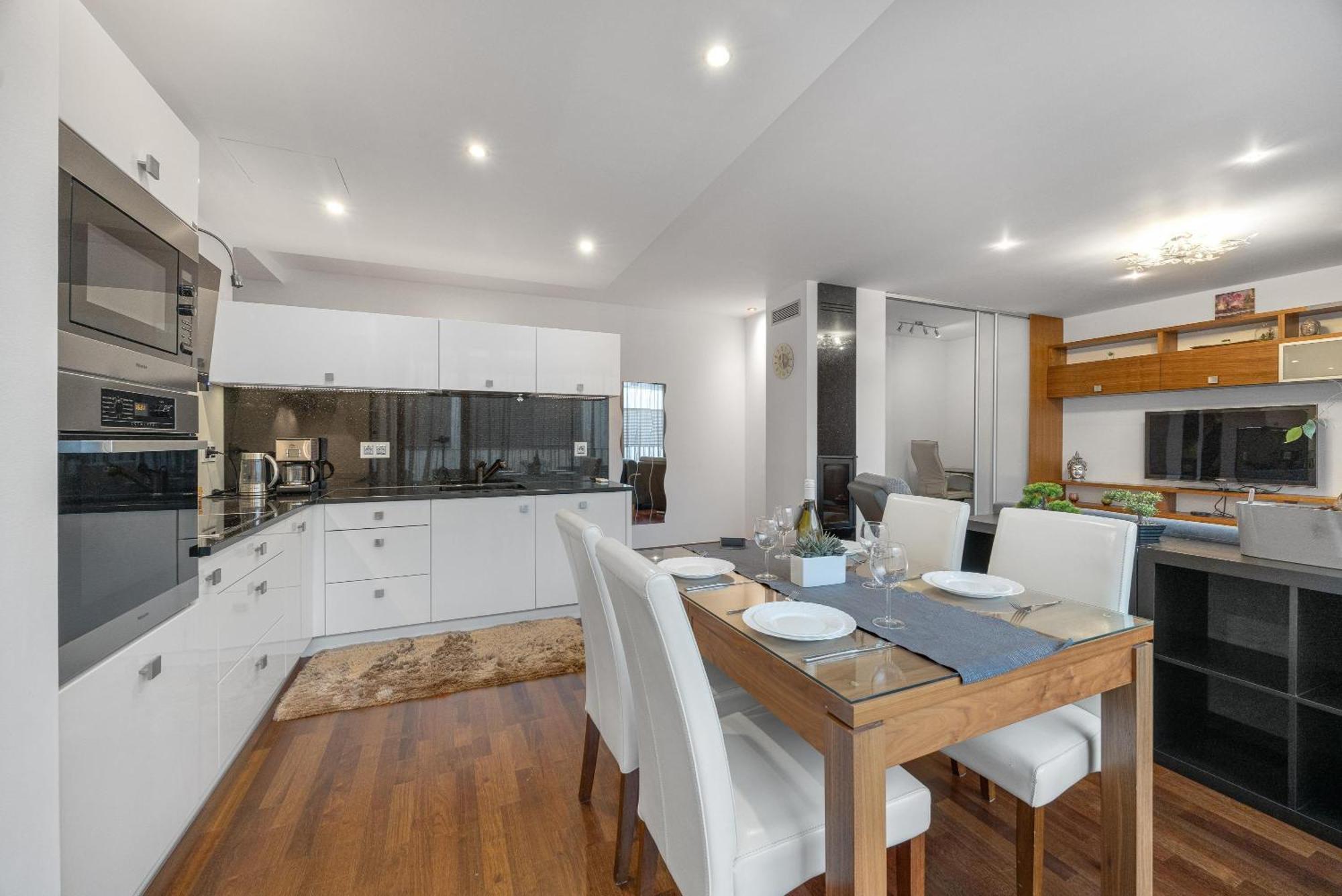 Revon Business Apartment 48 Dunajska Bratislava Bagian luar foto